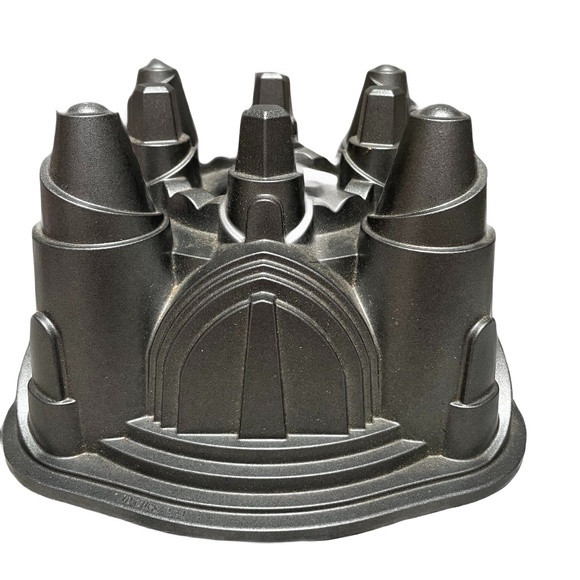 ❤️ NORDIC WARE PALACE ROYAL CASTLE BUNDT PAN - Picture 1 of 8